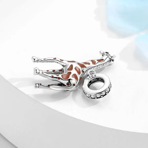 Giraffe - Miora