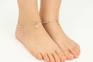 LOVE Anklet