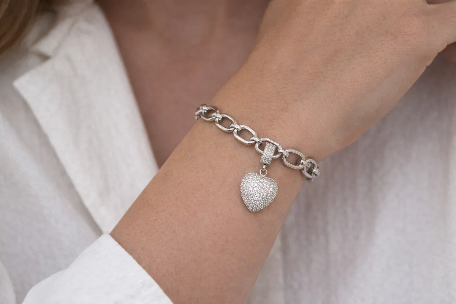 Amour Heart Link Bracelet - Miora