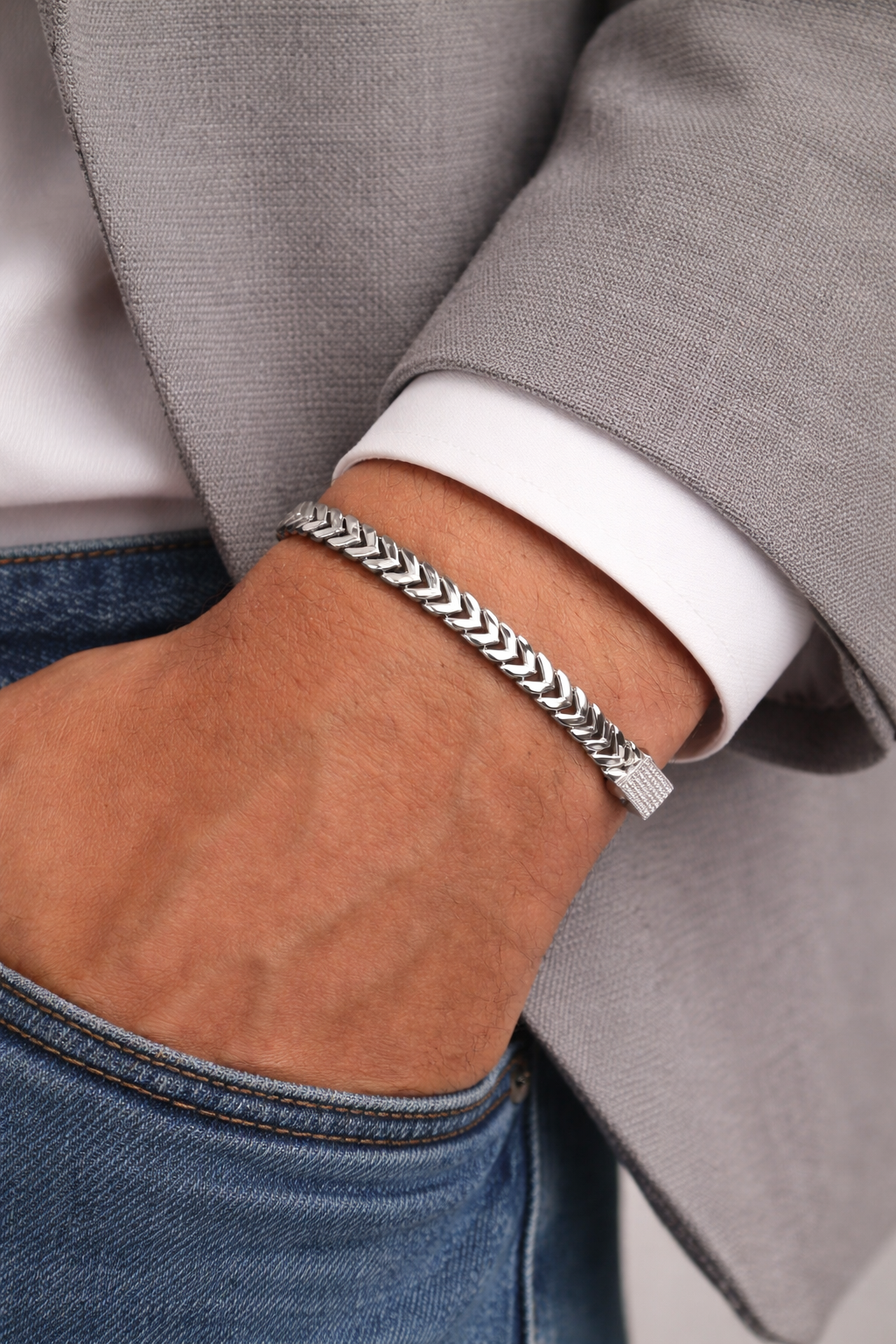 Chevron Link Bracelet - Miora