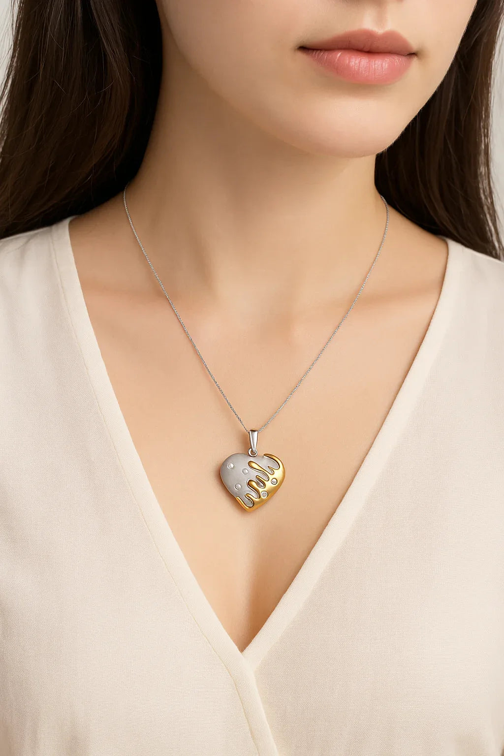 Dual Tone Drip Heart Pendant Necklace - Miora