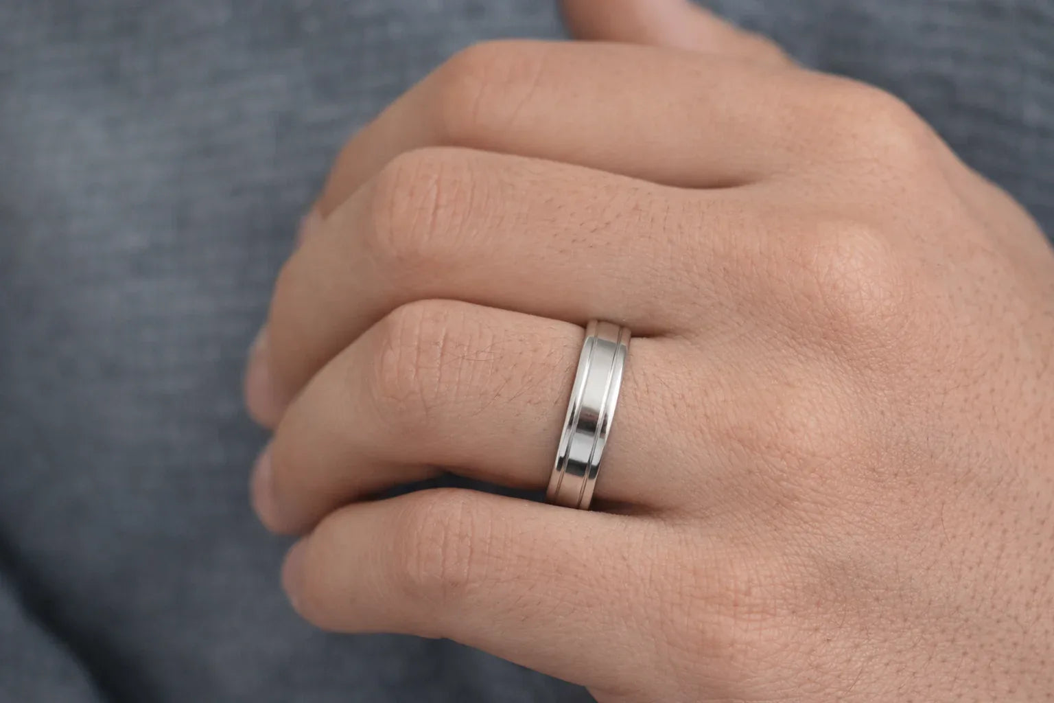 Rustline Engraved Ring - Miora