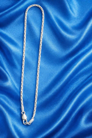 Textured Box Chain Necklace