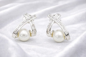 Pearl Cross Earrings - Miora