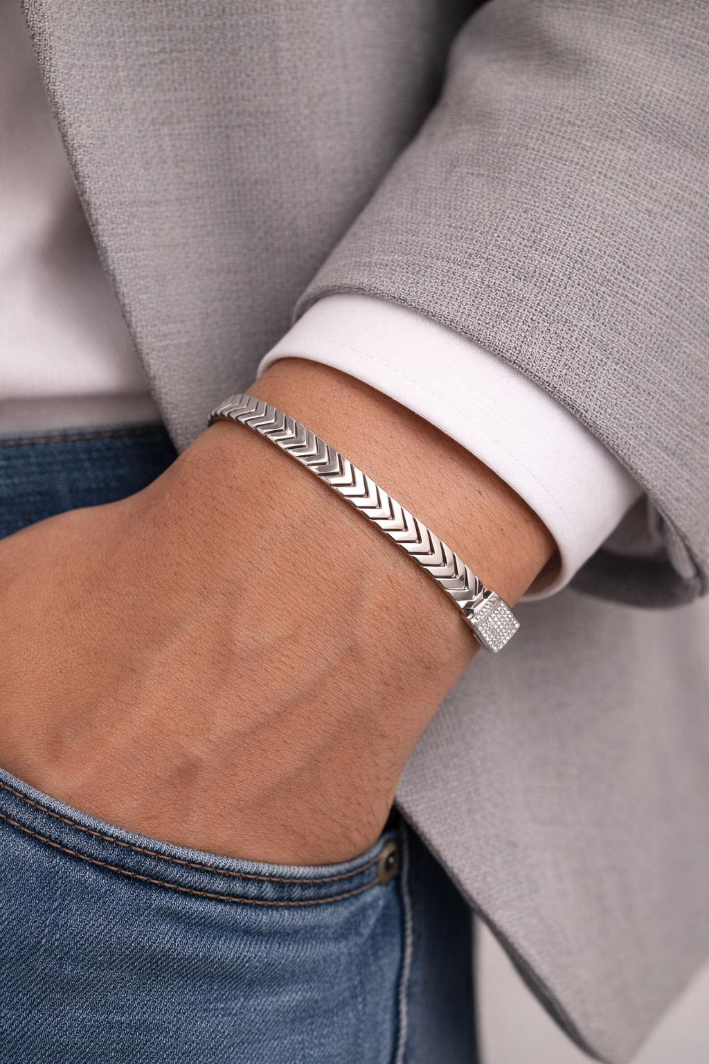 V-shaped Link Bracelet - Miora