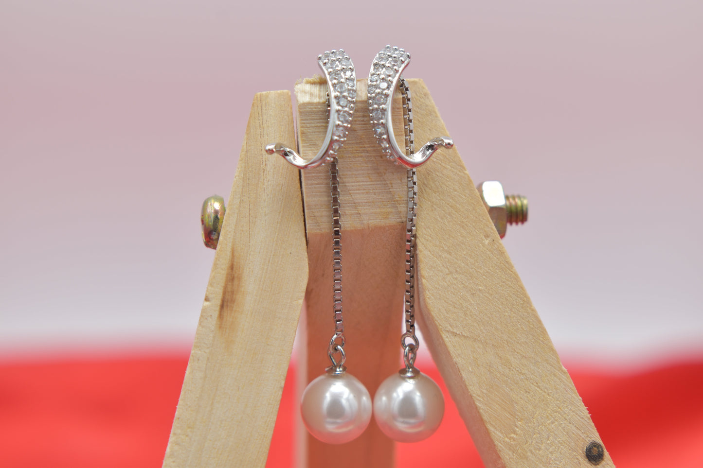 Elegant Pearl Drop Earrings with Crystal Detail