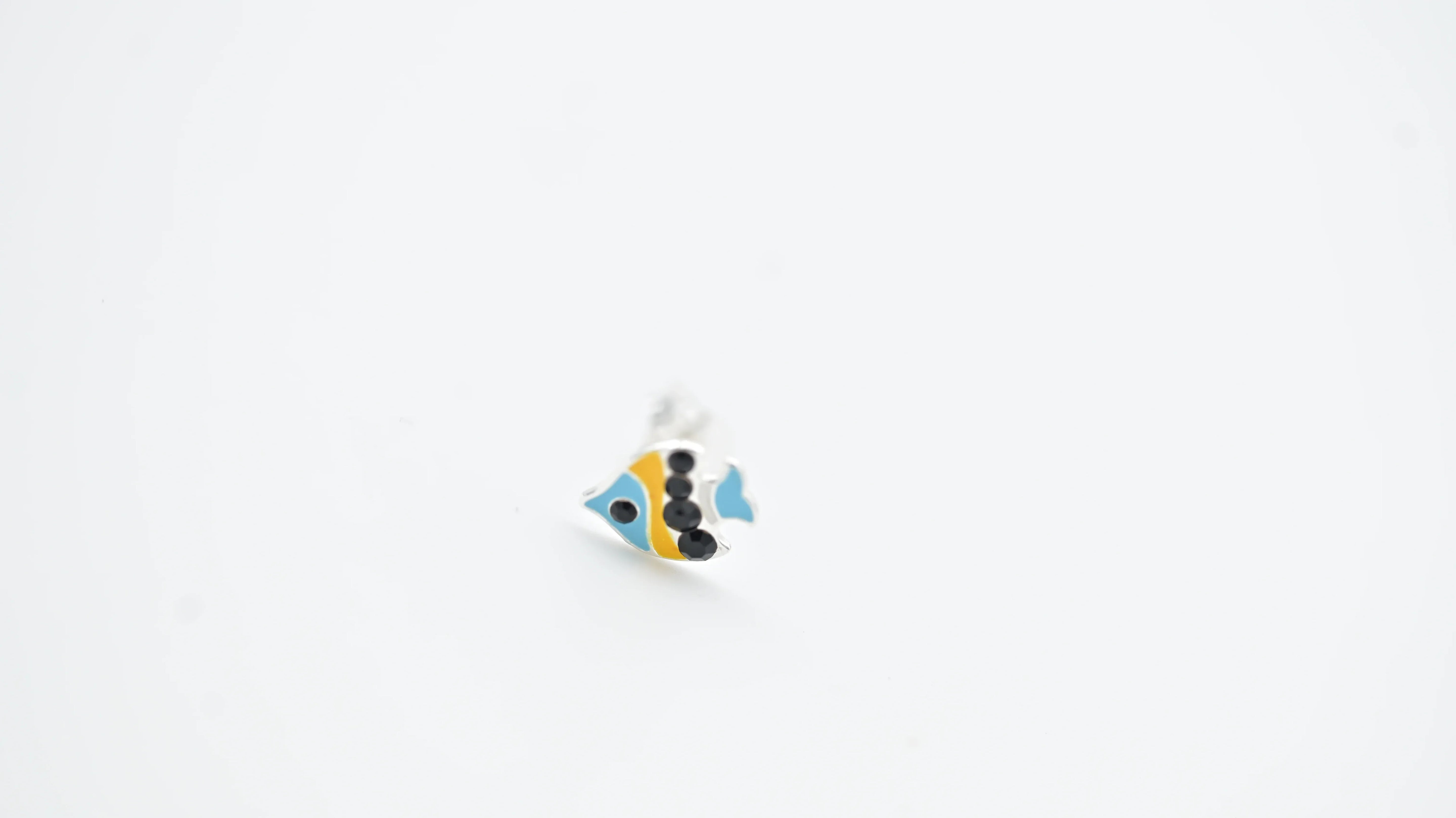 Fish Stud Earrings - Miora