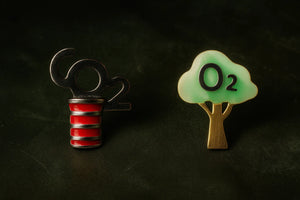 Mismatched O2 & CO2 Stud Earrings - Miora