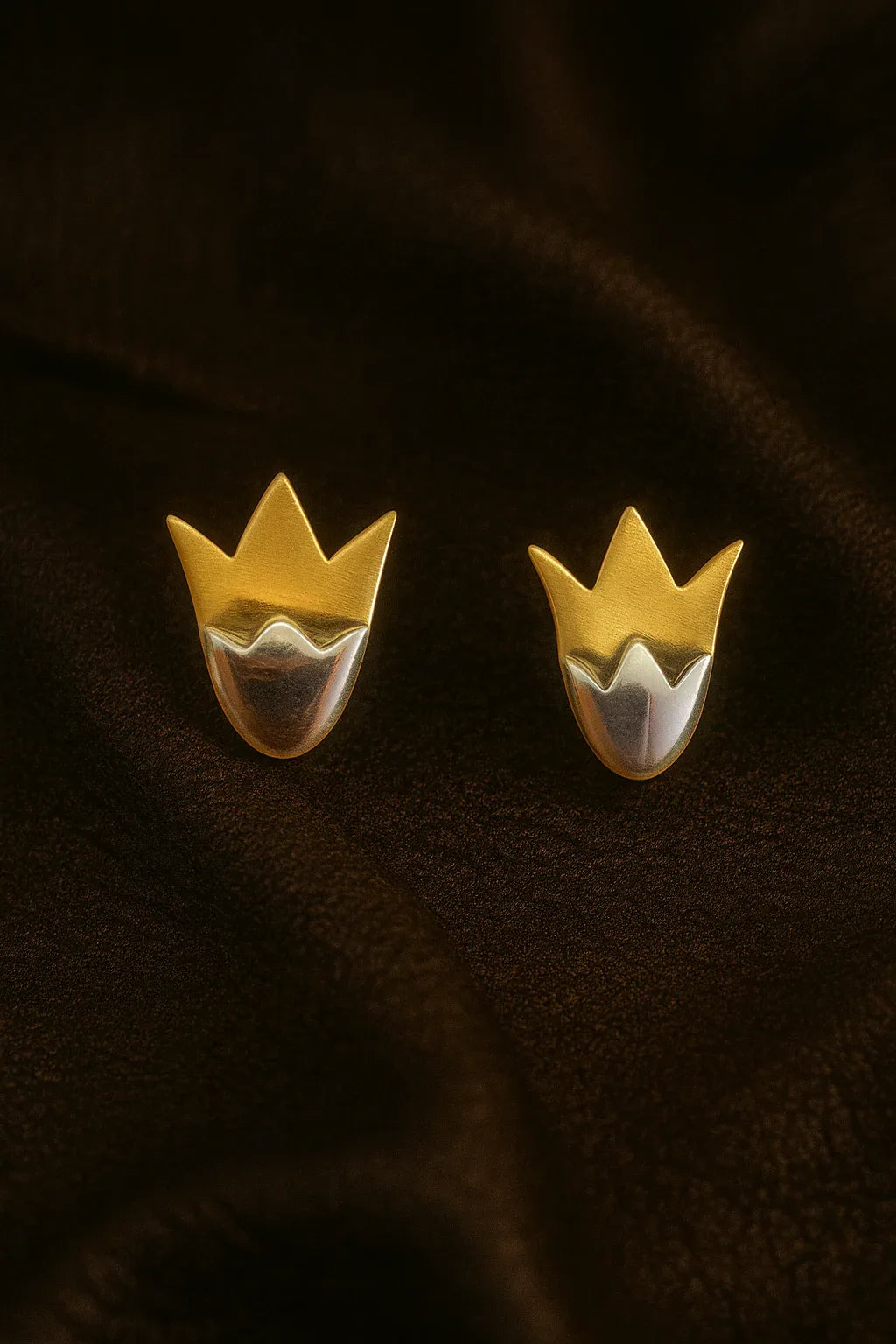 Dual-Tone Tulip Petal Stud Earrings - Miora