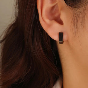 IC Square Earrings - Miora