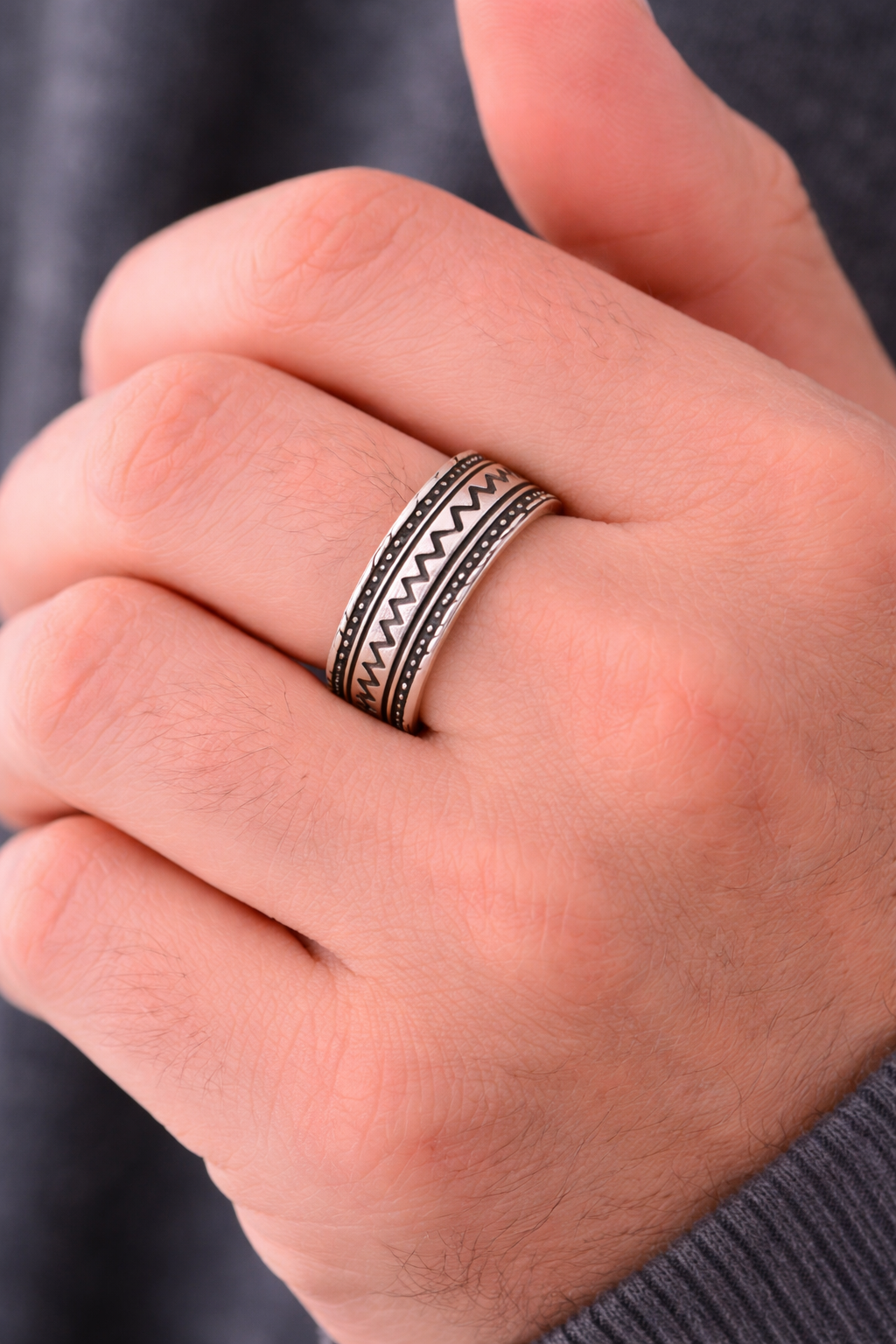 Bold Crest Ring