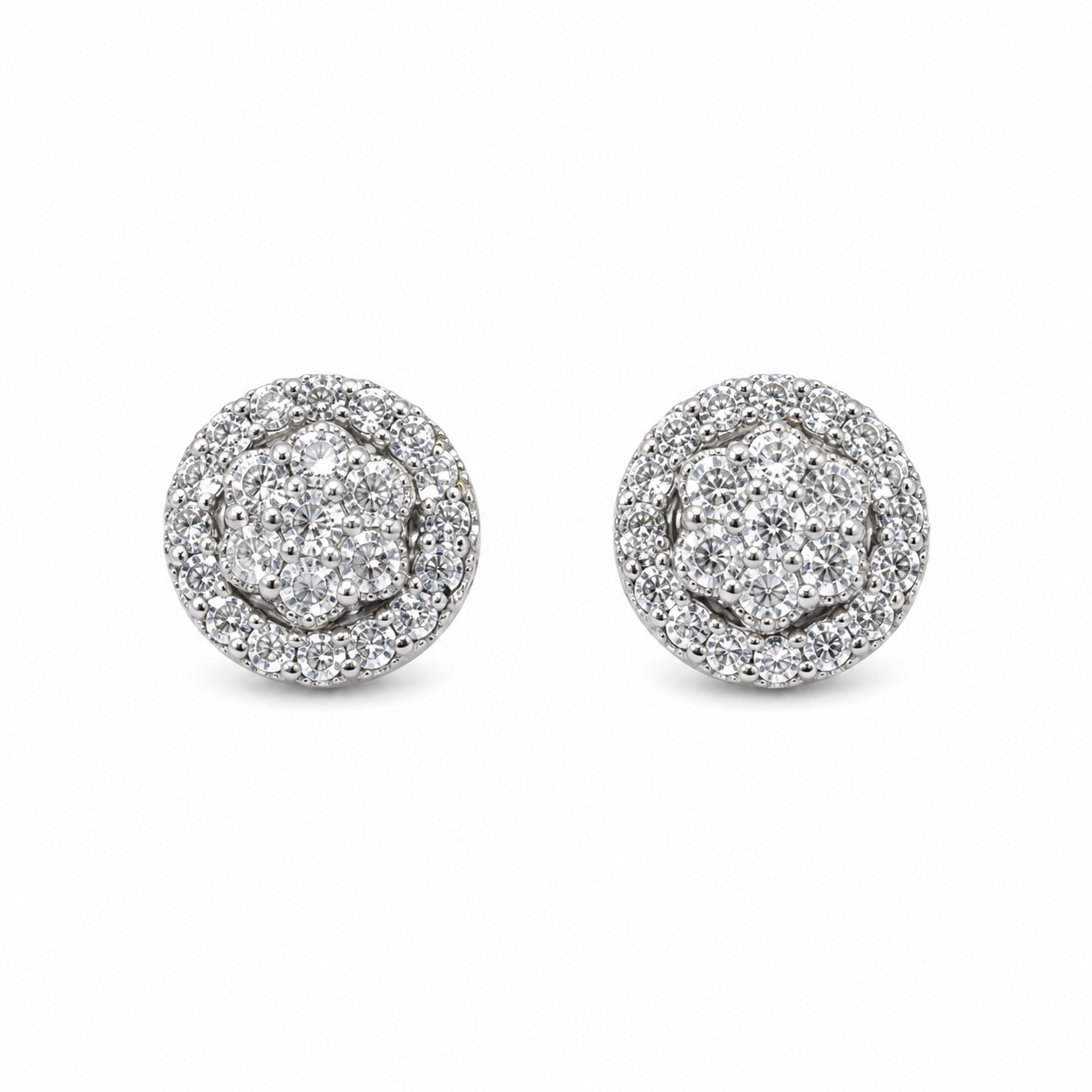 Knight Moissanite Stud