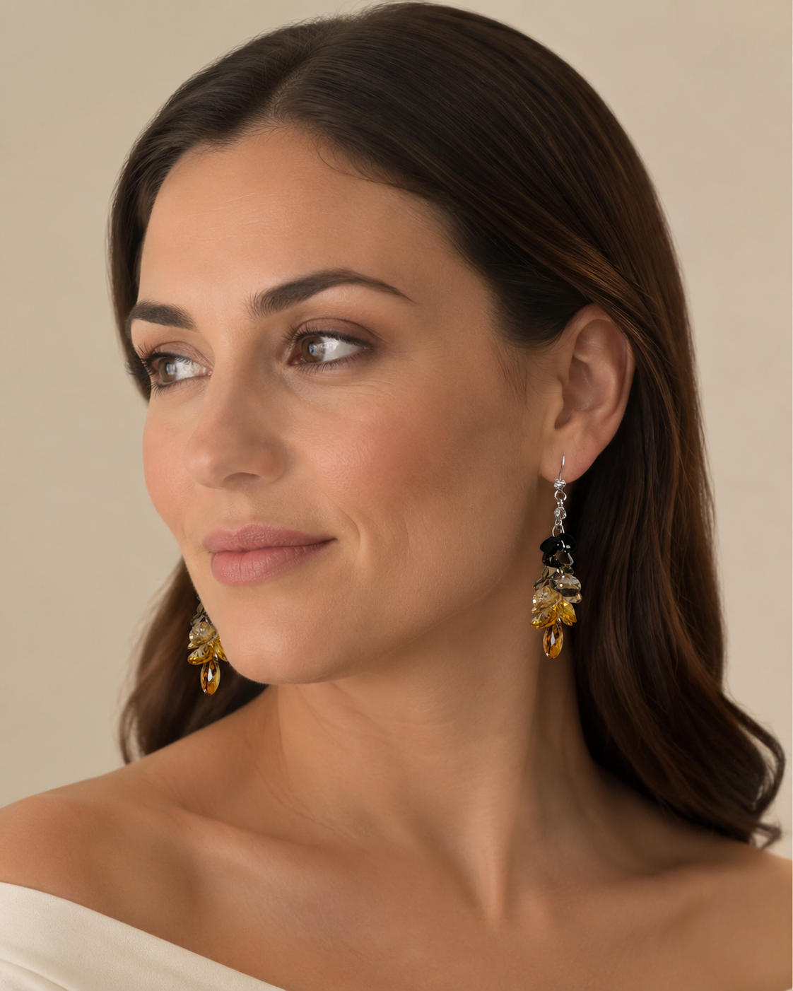 Avelisse Crystal Earrings