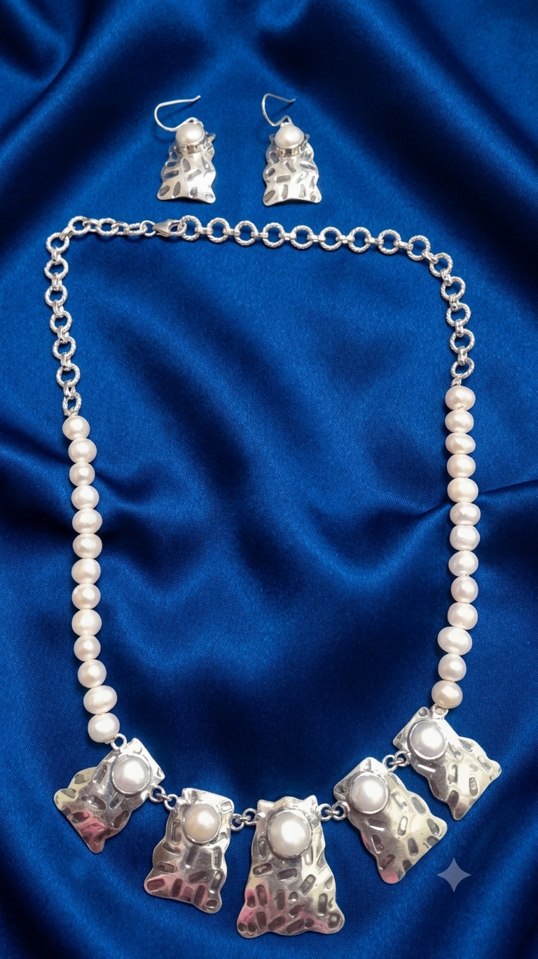 Organic Pearl Statement Necklace Set