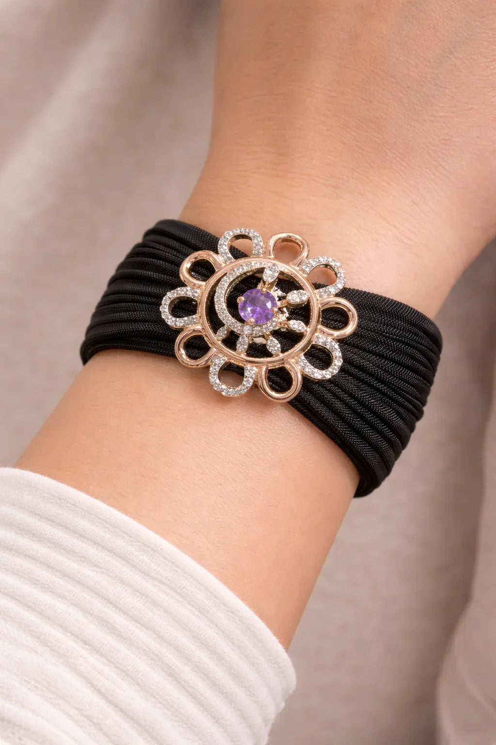 Crystal Bow Bracelet - Miora