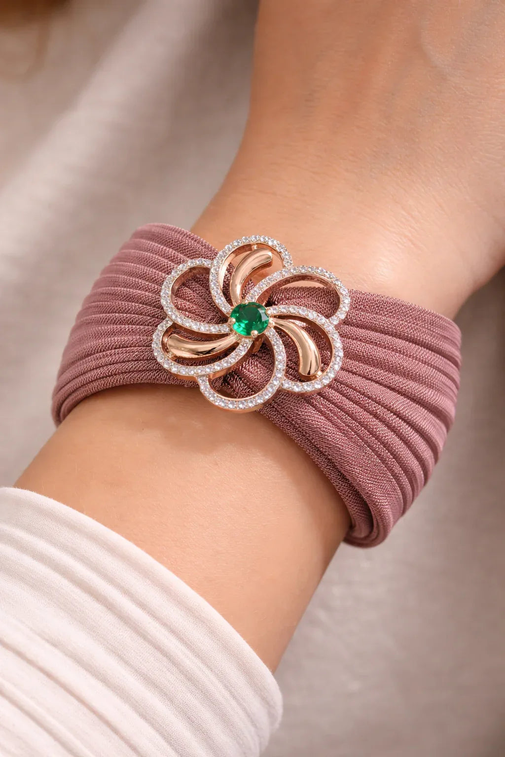 Luna Bow Bracelet - Miora