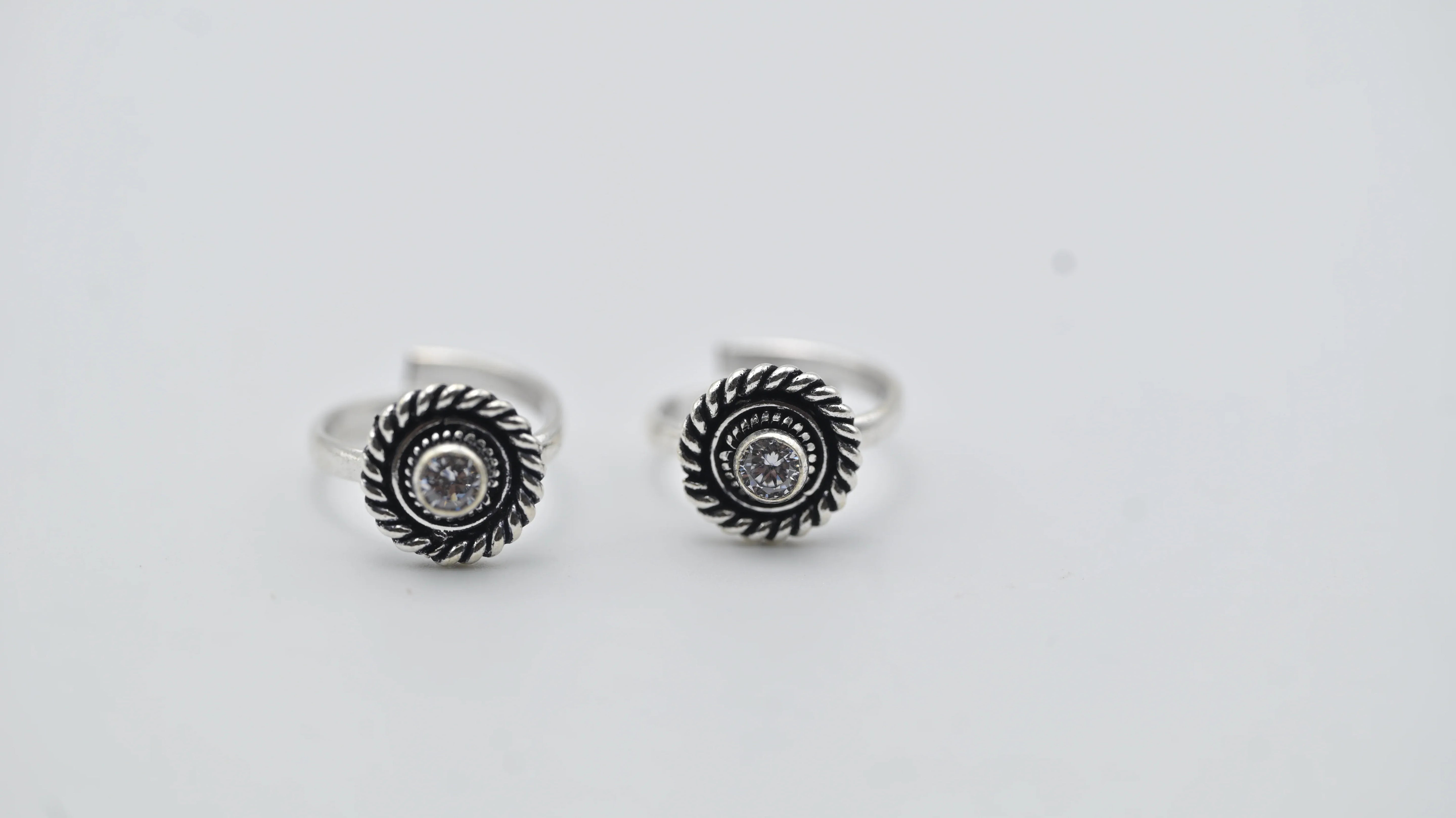 Womens Twisted Rope Adjustable Toe Rings - Miora