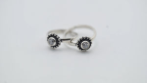 Classic Floral Adjustable Toe Ring with White Stone - Miora