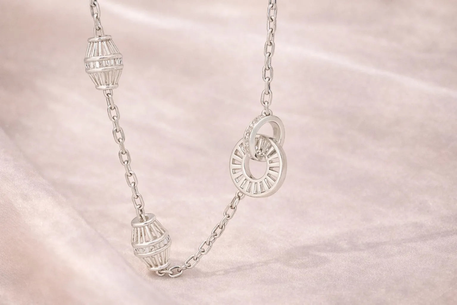 Interlocking Necklace