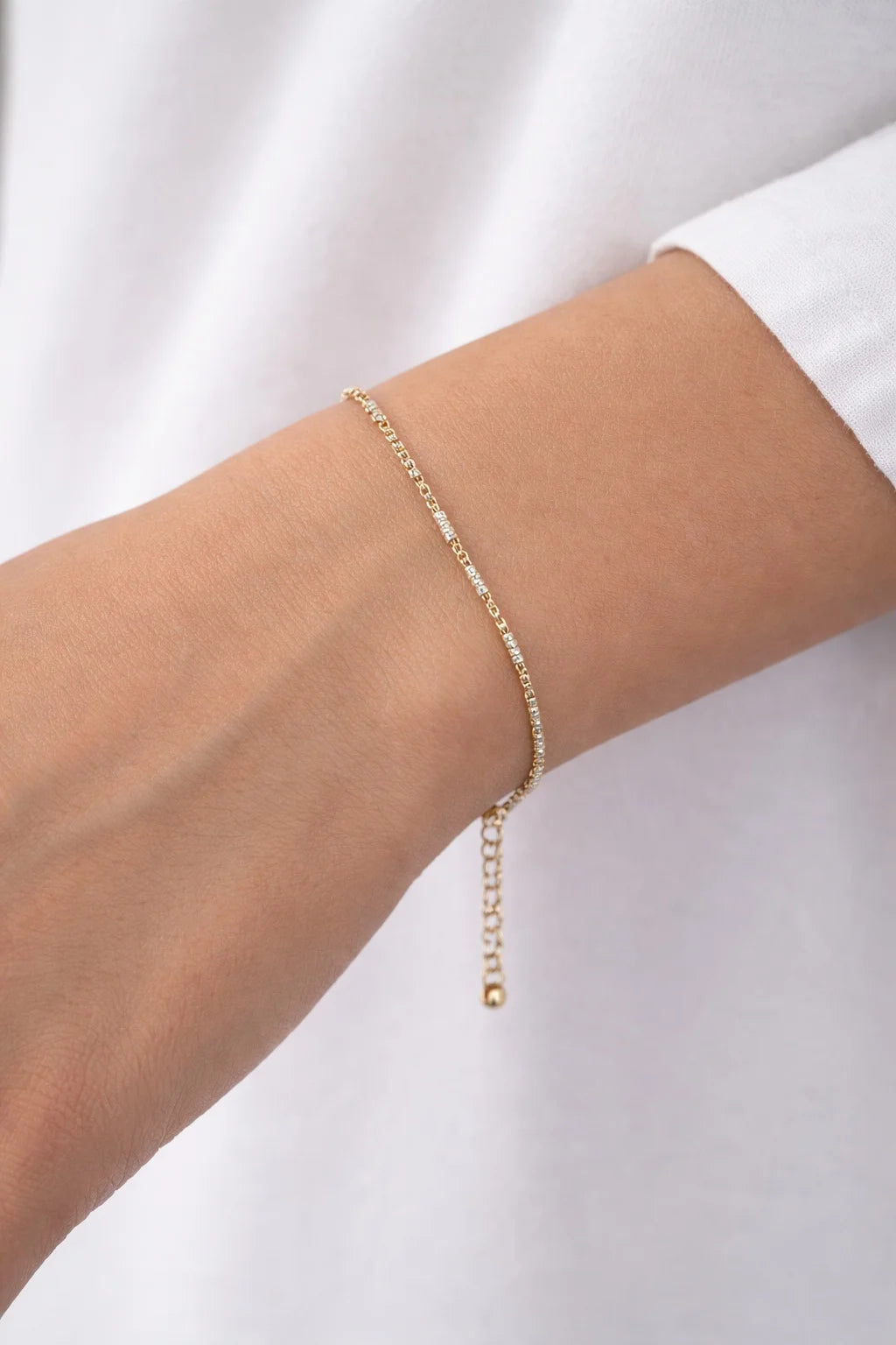 Noor Minimal Bracelet