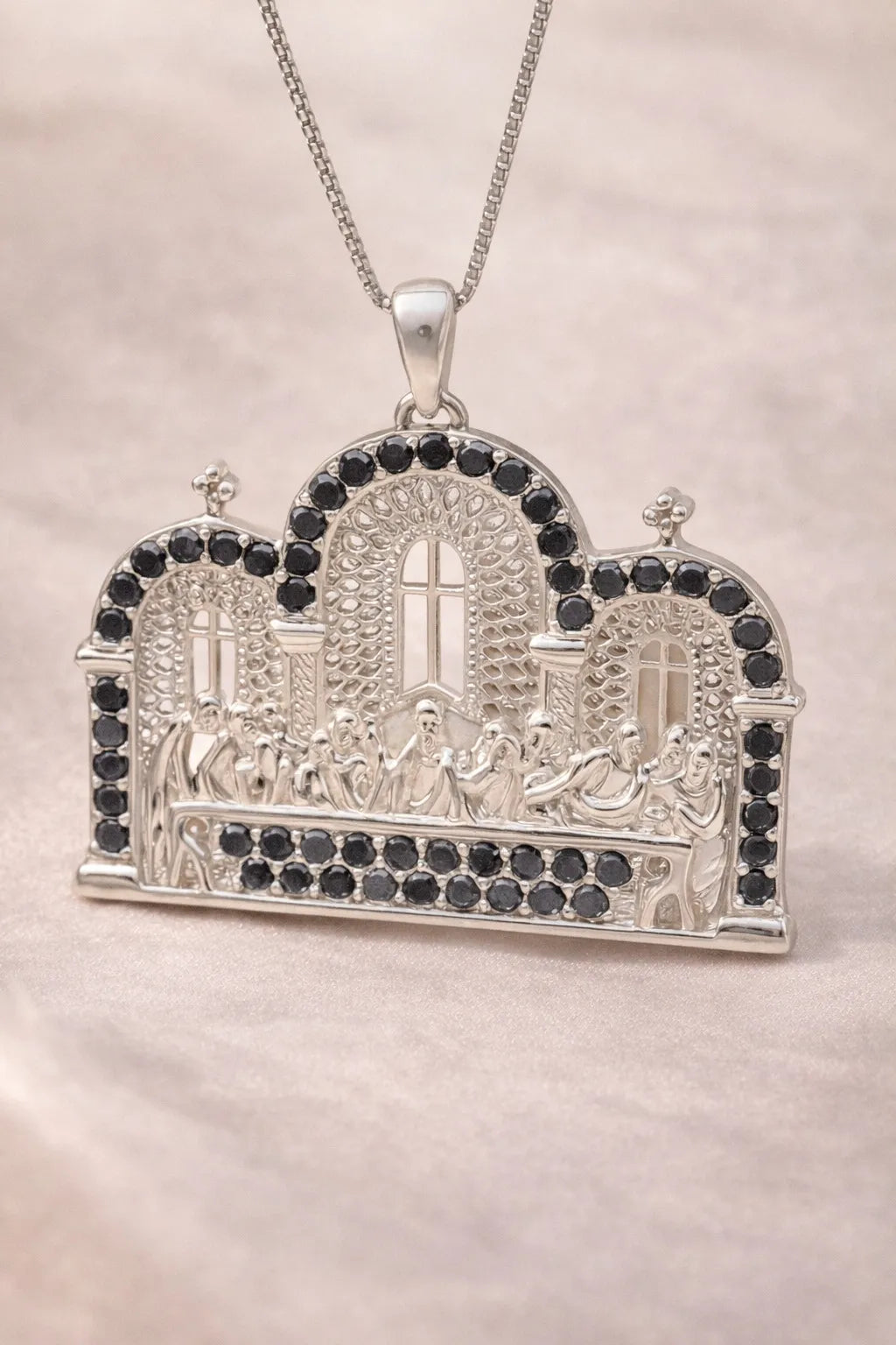 The Supper Necklace