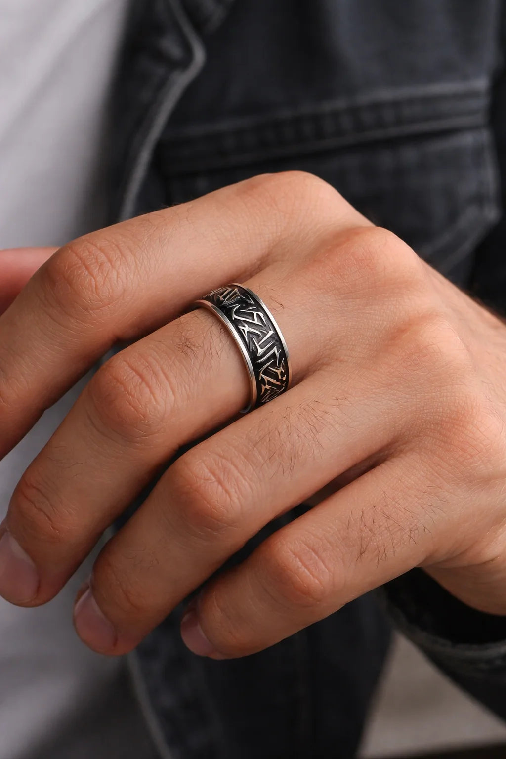 Tribal Pattern Band Ring