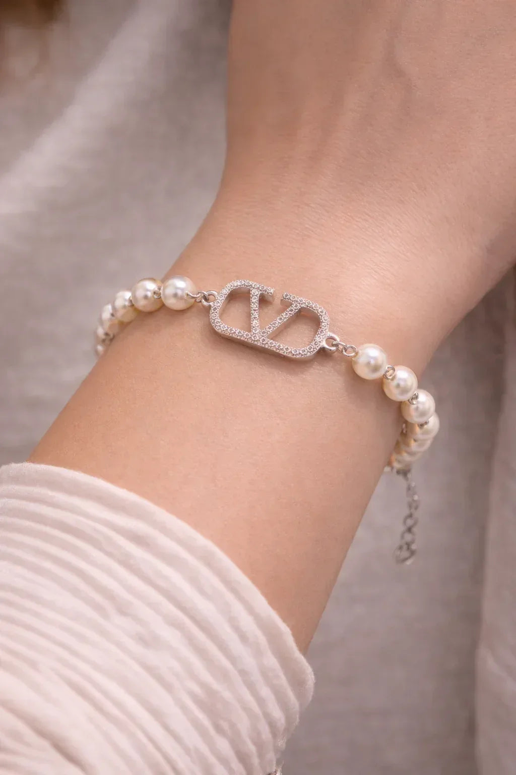 Pearl V Bracelet - Miora