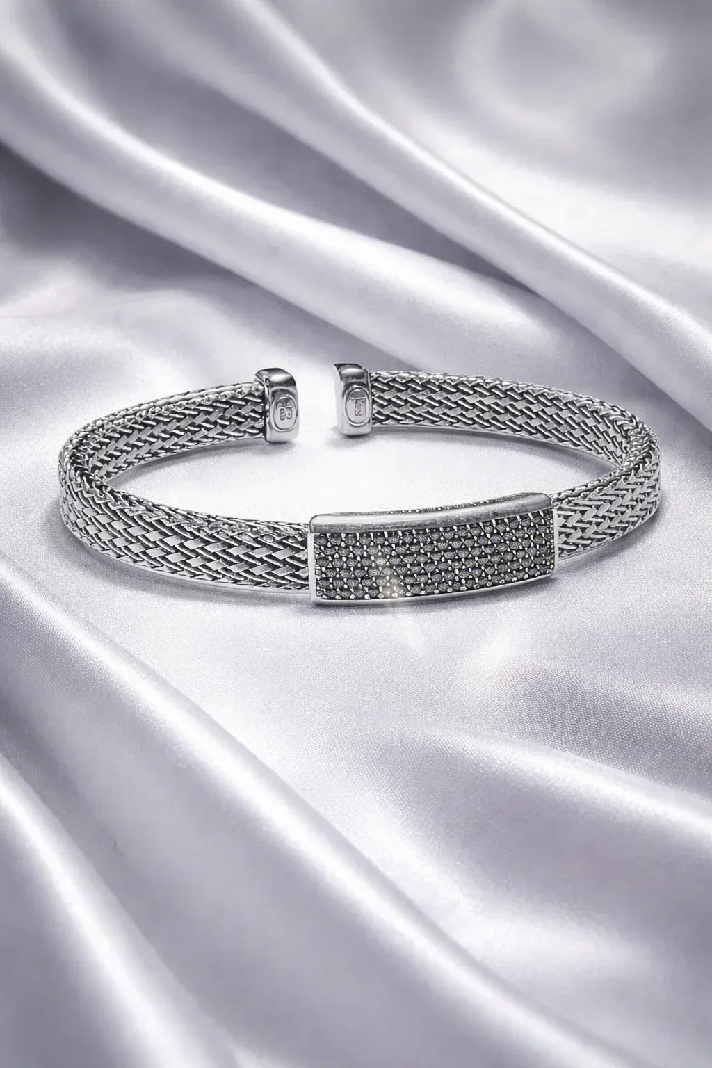 Blackline Pave Bracelet - Miora