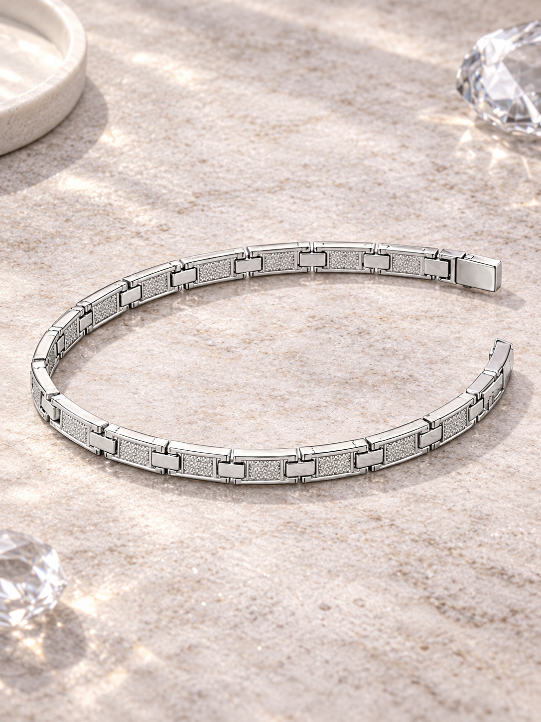 Titan-Grid Zirconia Bracelet