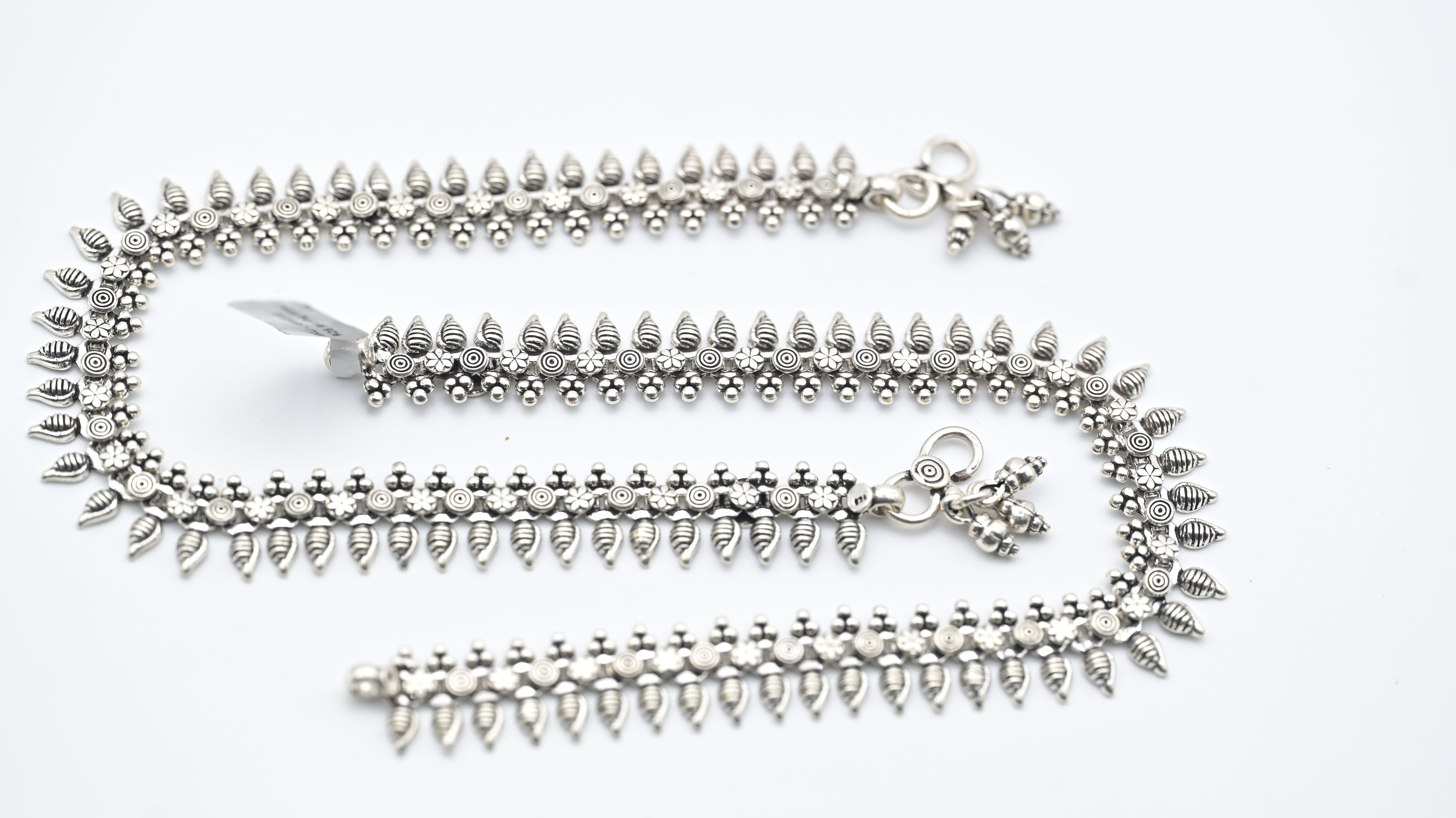 Antique Floral Payal