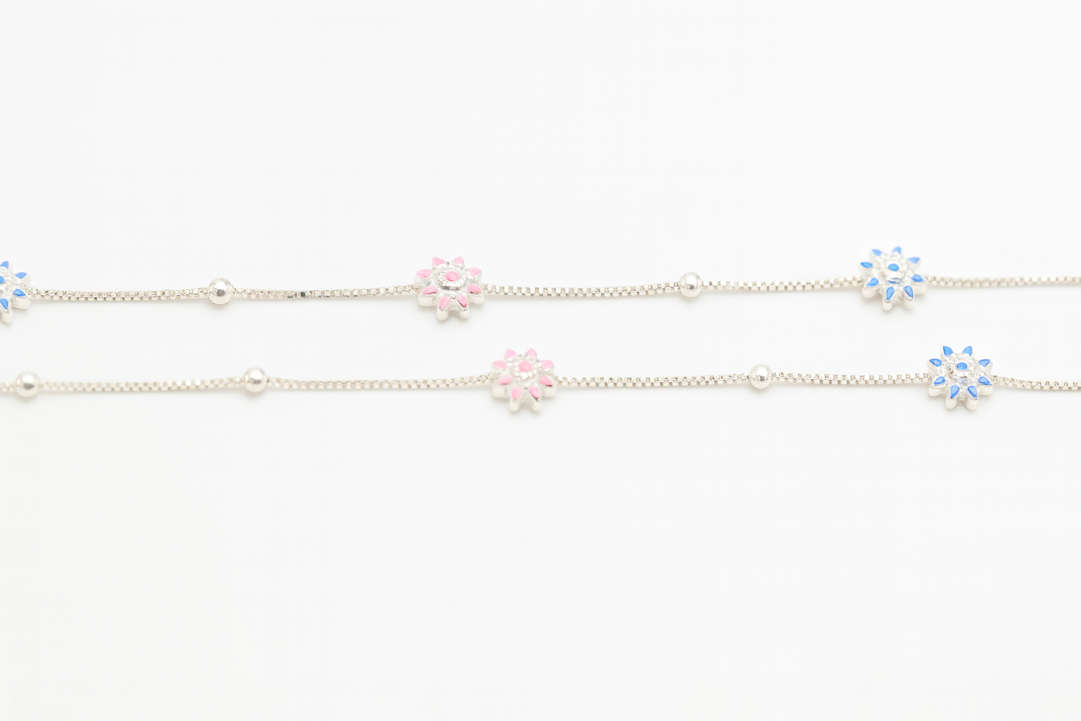Women Dual-Tone Floral Anklet