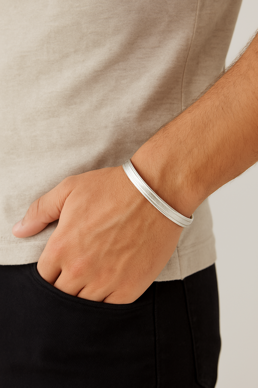 Men's timeless Kada bracelet