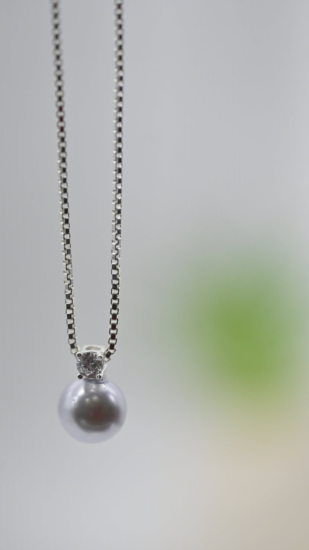 Classic Grey Pearl Pendant Necklace