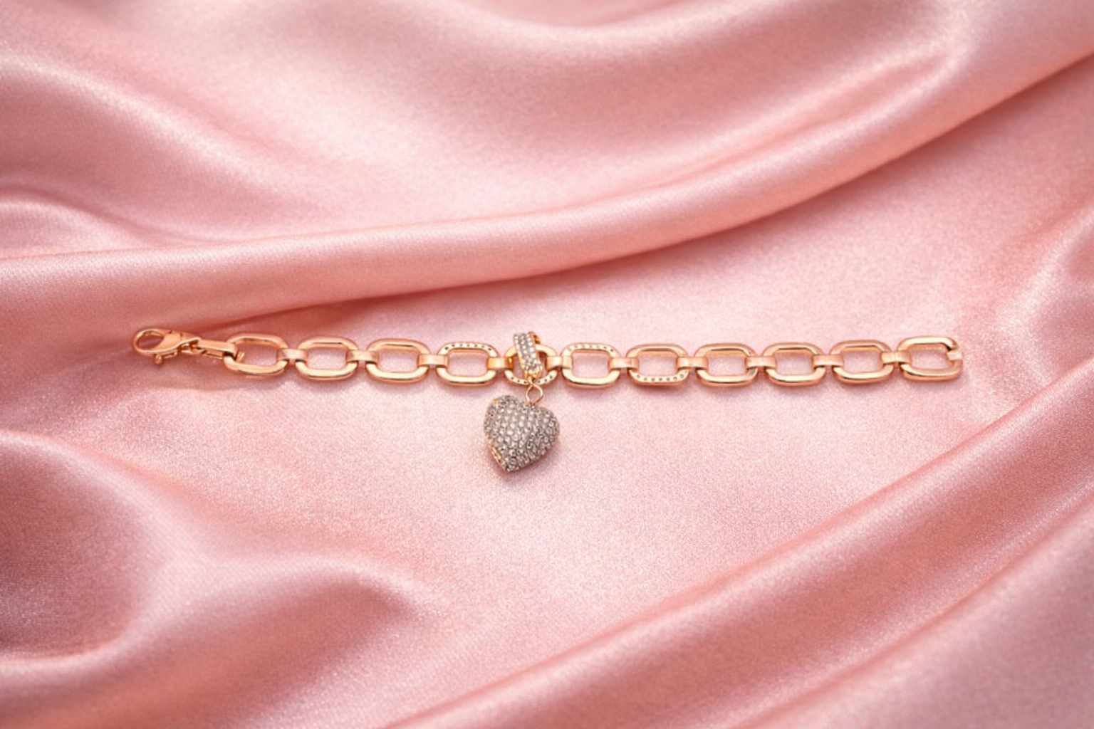 Amour Heart Link Bracelet