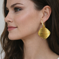 Square Hanging Earrrings - Miora