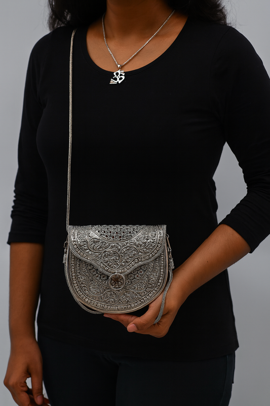 Sterling Silver Handcrafted Vintage Floral Engraved Clutch Bag