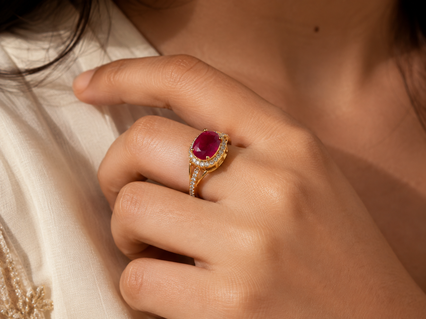 MIORA Queen's Radiance Ring