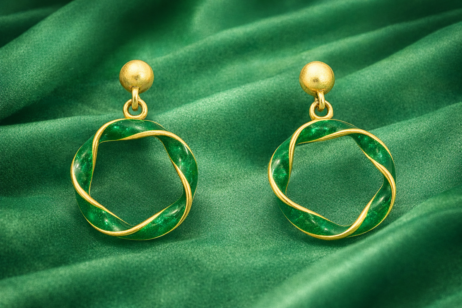 Emerald Twist Drop Earrings