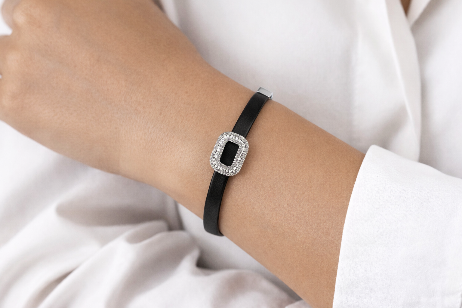 Buckle Leather Bracelet