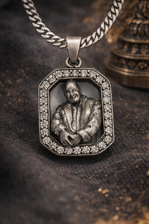 Beautiful Guruji Pendant
