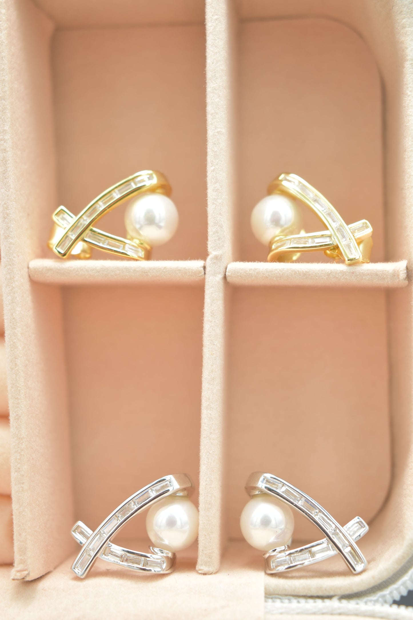 Crossover Pearl Stud Earrings