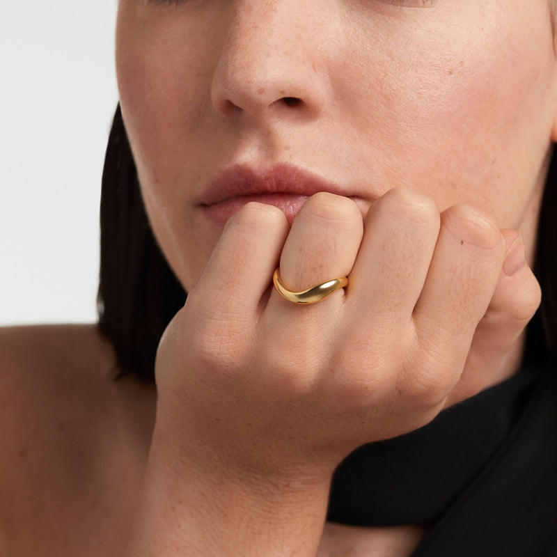 Wave Statement Ring