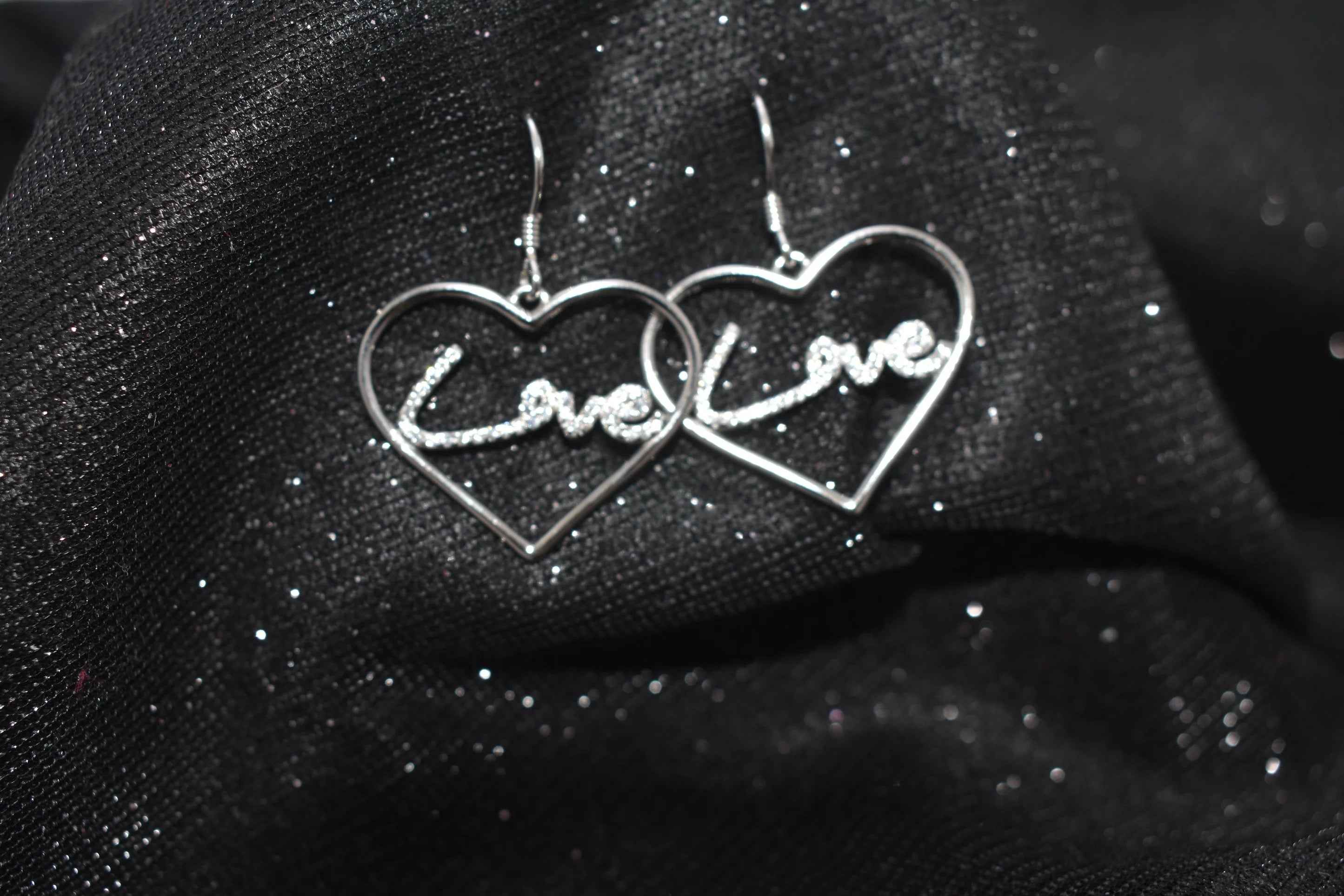Love Dangler