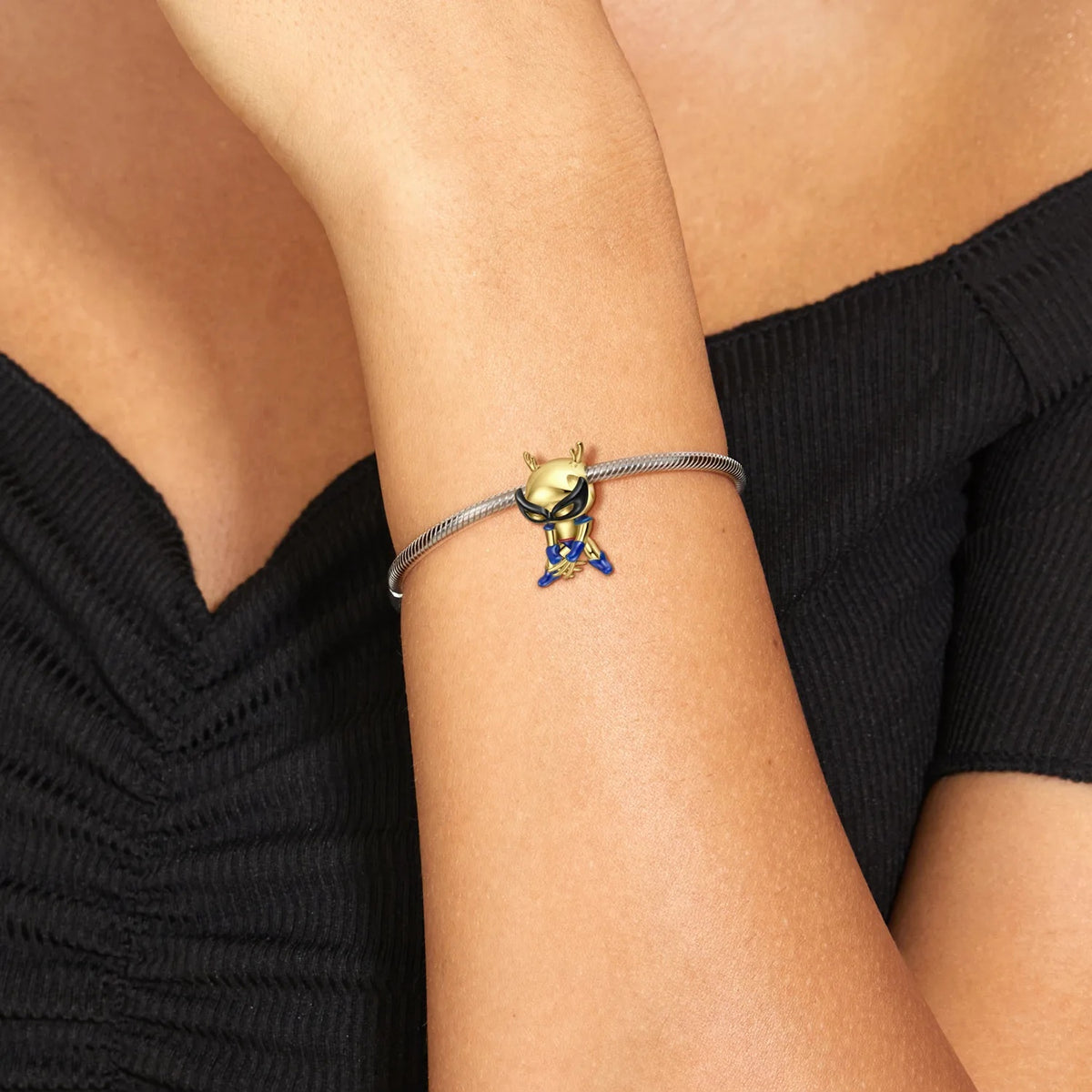 Wolf Claw Charm - MIO20260482