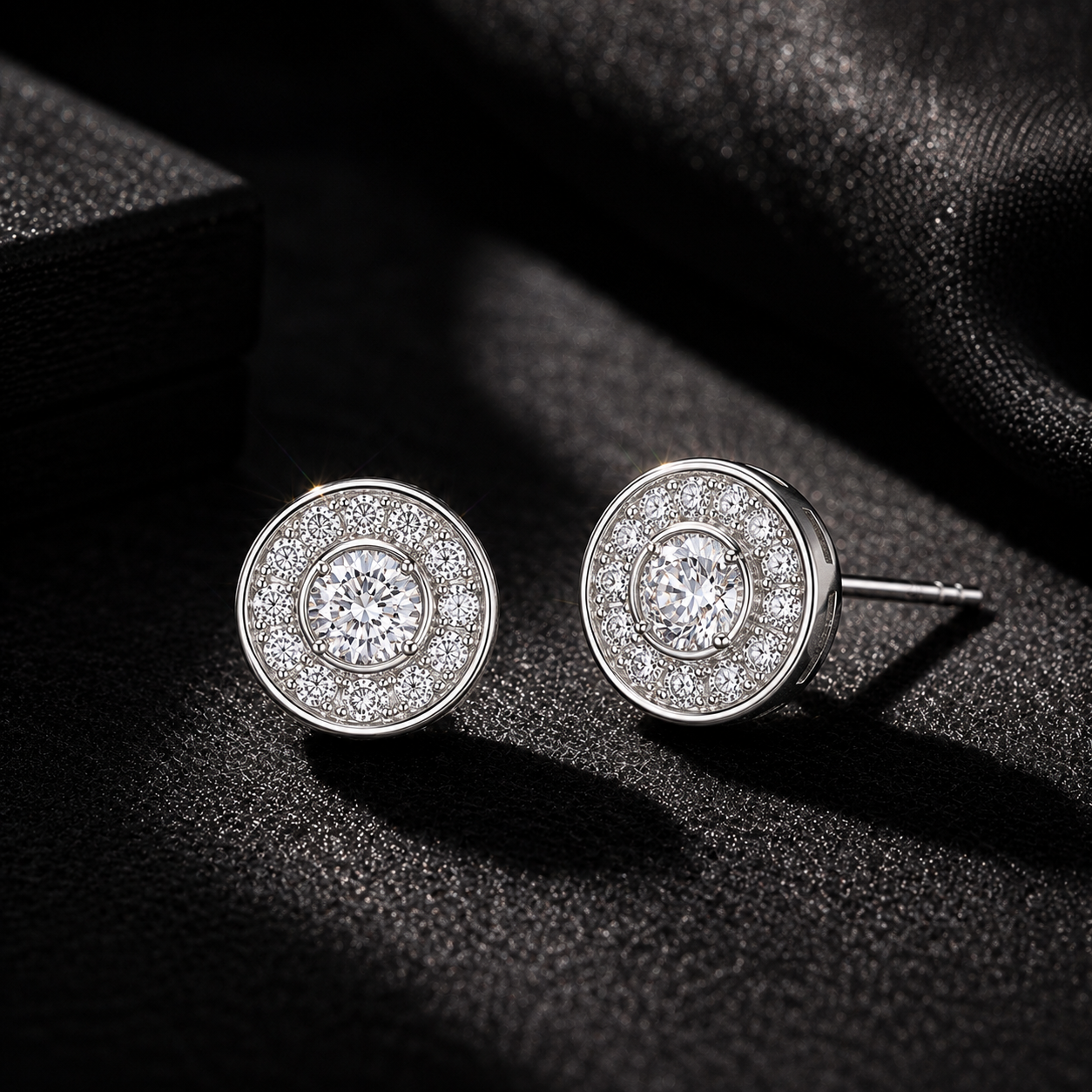 Titan Moissanite Stud