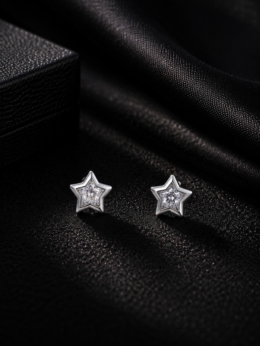 Ace Moissanite Stud
