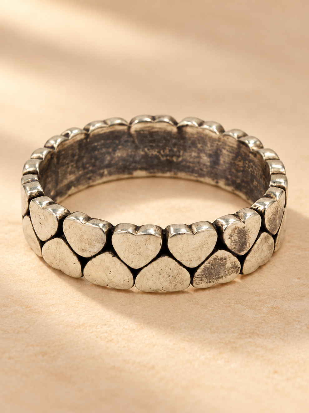 Iron Halo Ring – Miora