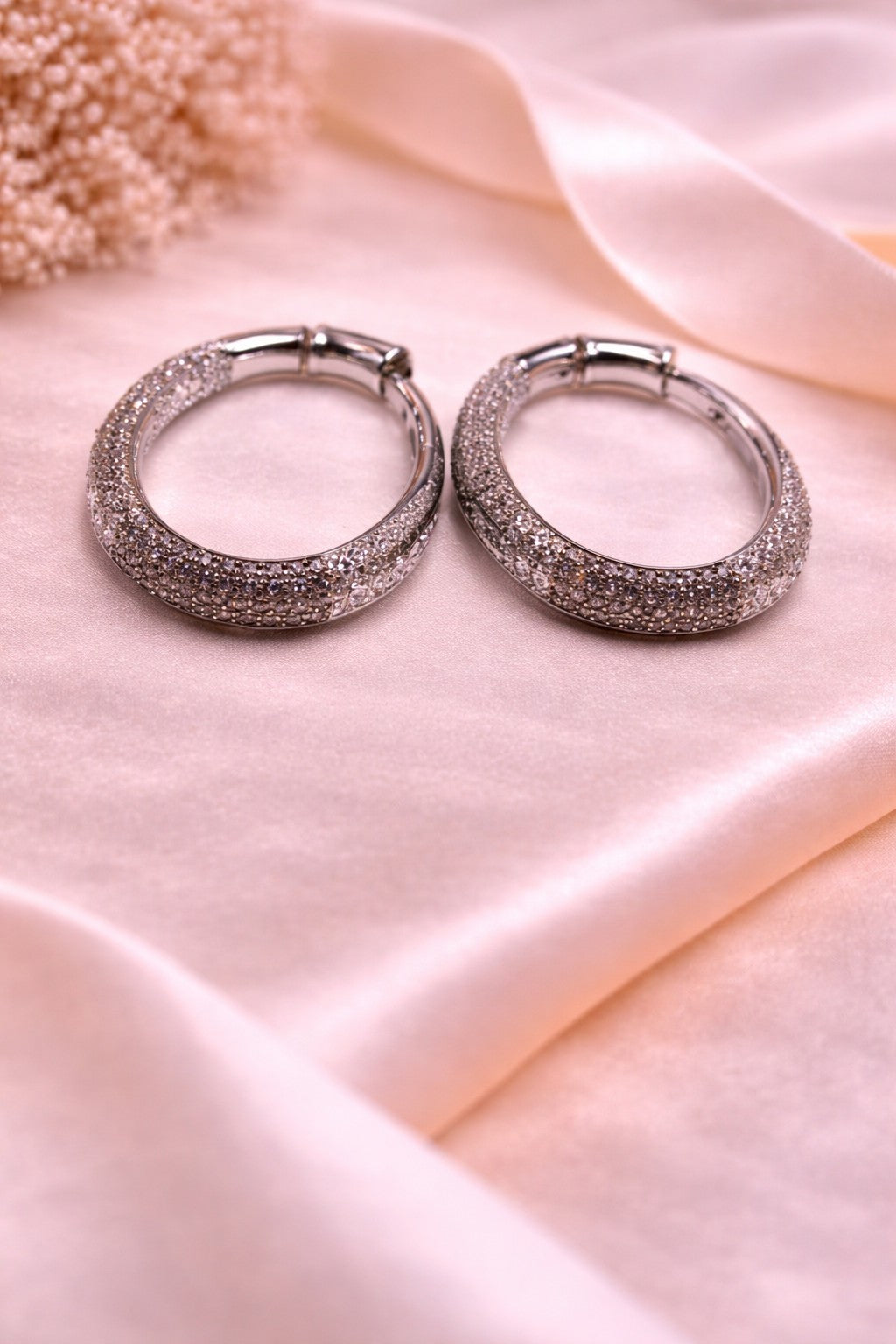 Circle Hoops - Miora