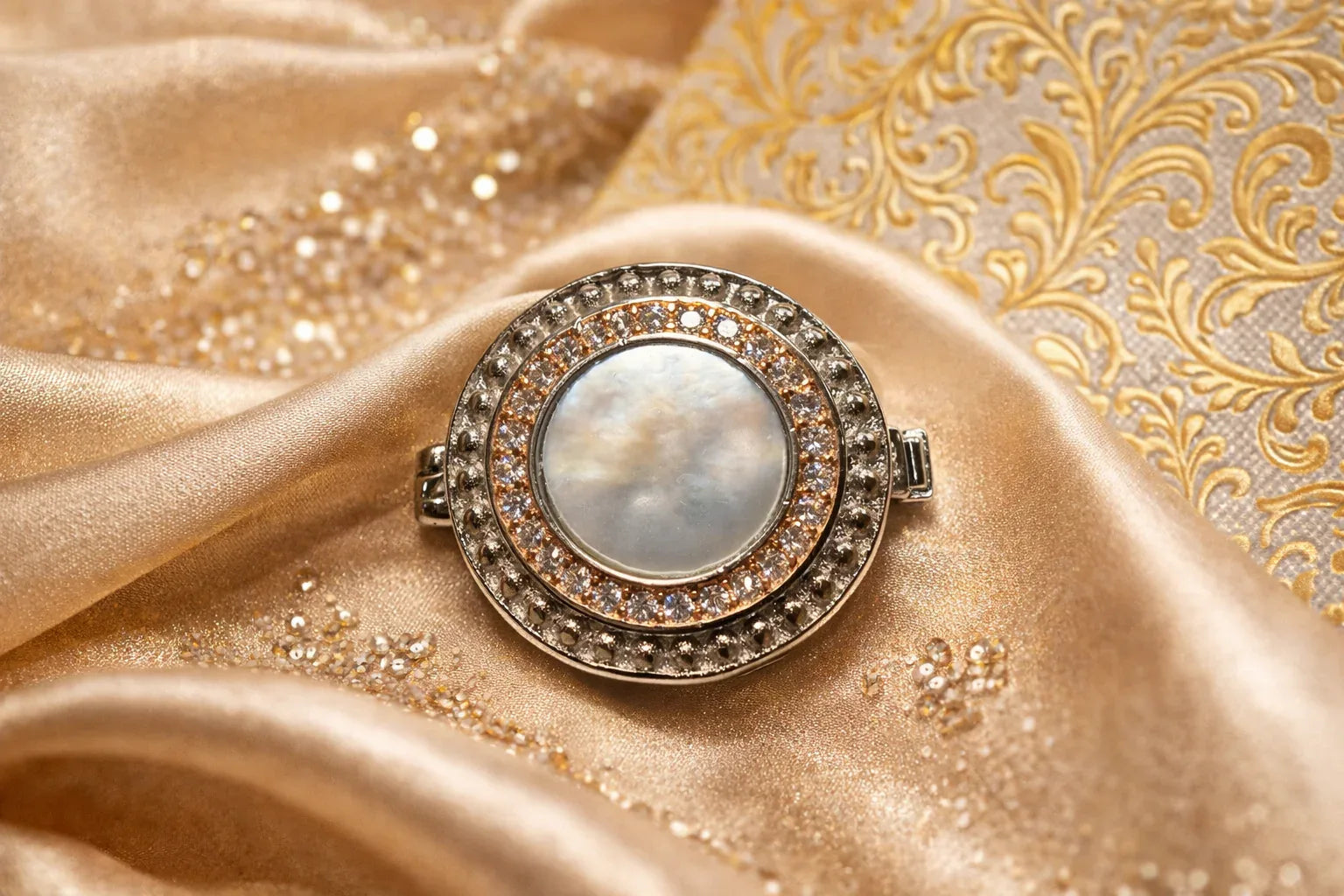 Luna Circle Button - Miora