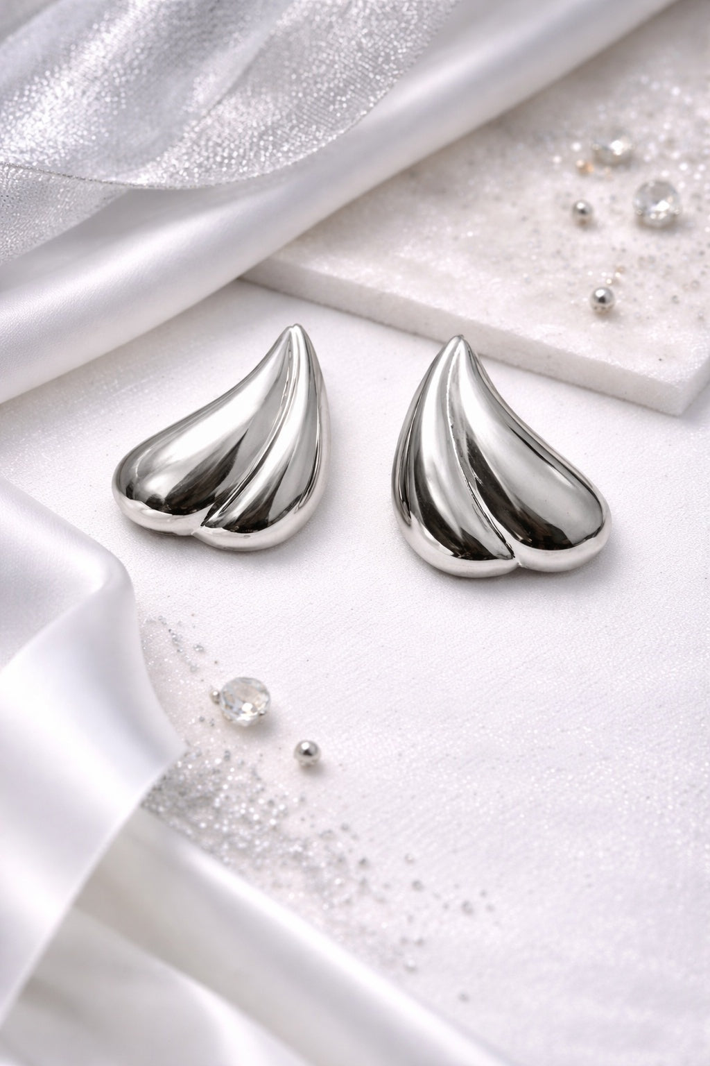 Upside Down Heart Earrings - Miora